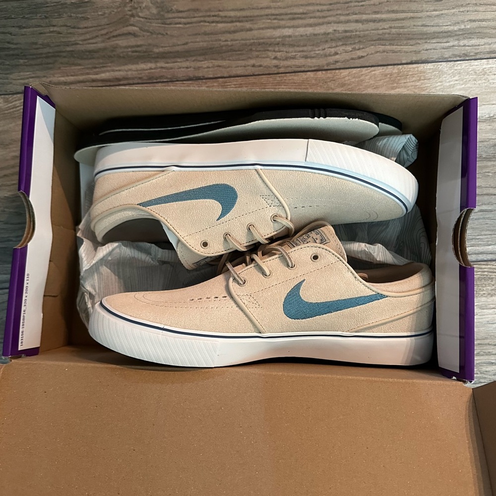 Nike SB Zoom Janoski OG+ Skate Shoes. Brand new in box!